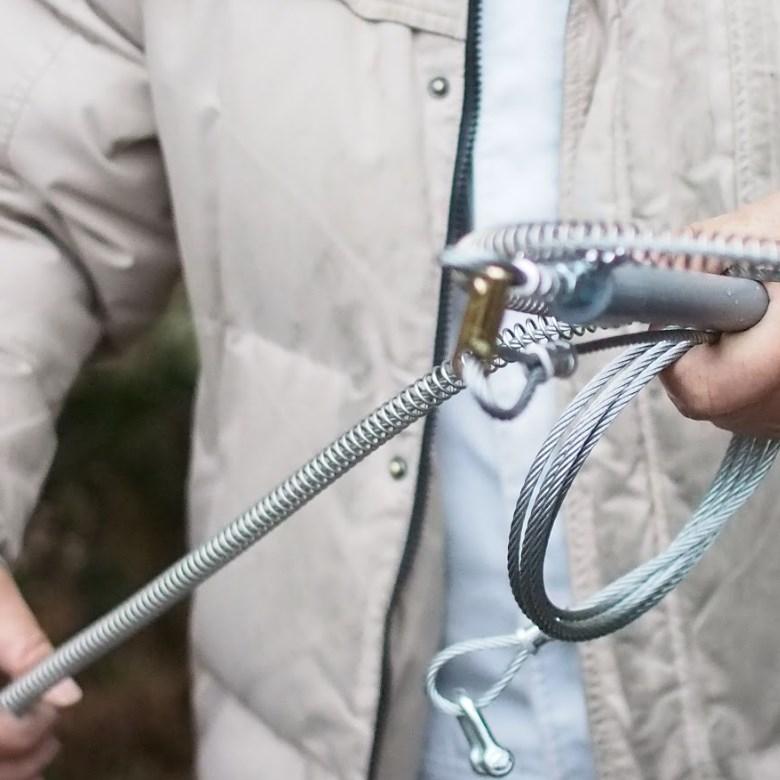 Stainless steel springs for leg traps